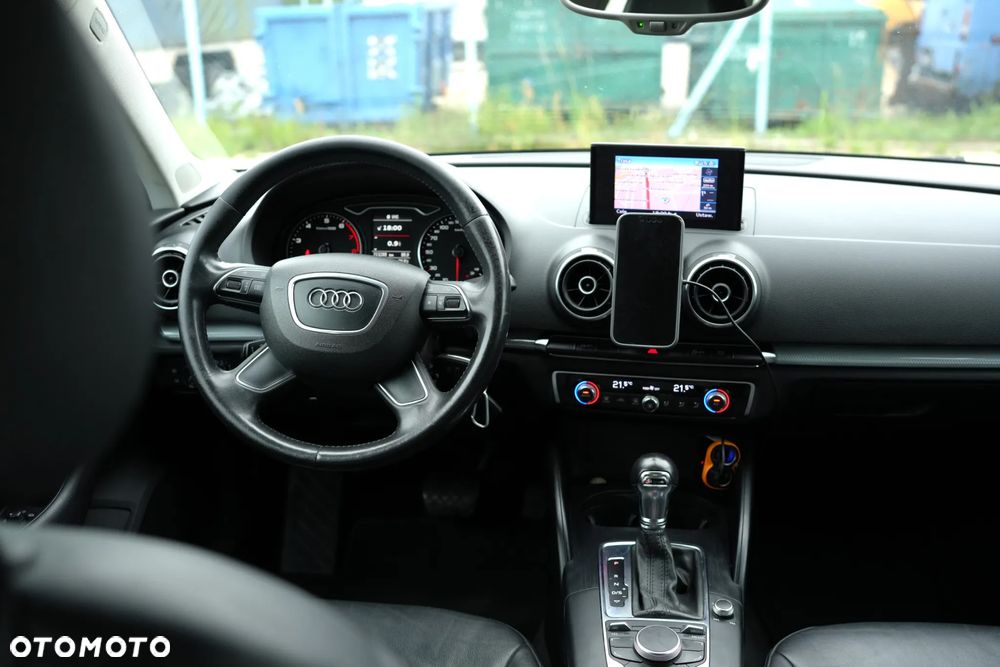Audi A3 Sportback 1.4 TFSI Ambiente S tronic - 16