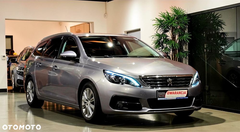 Peugeot 308 BlueHDi 130 Allure Pack - 32