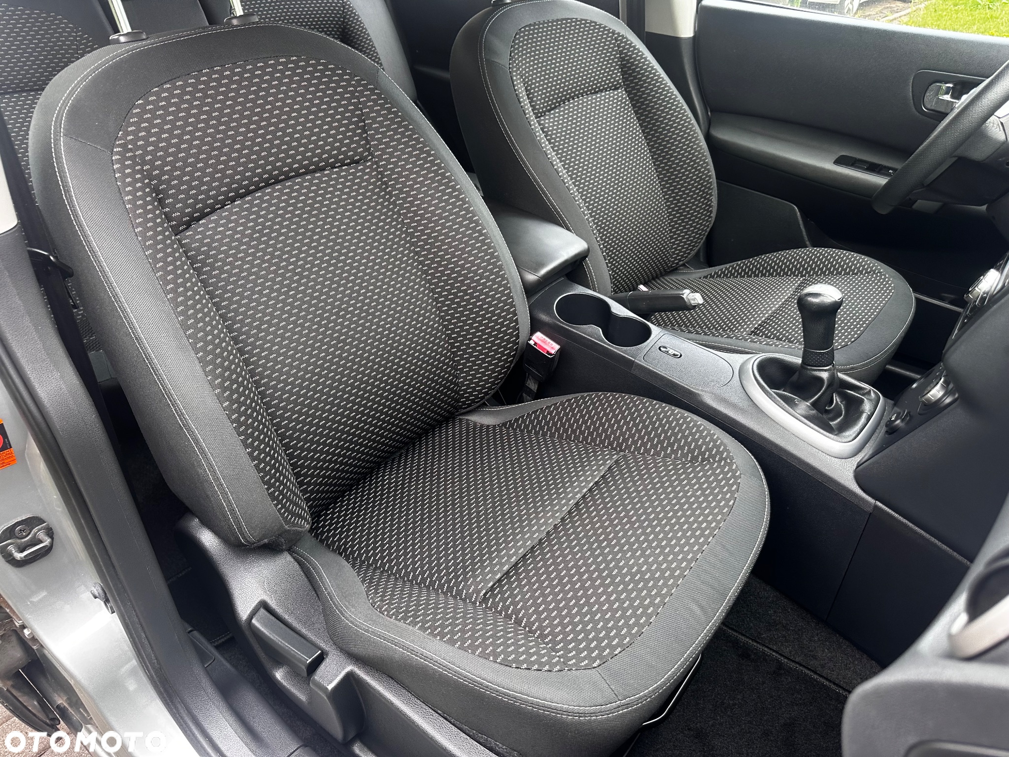 Nissan Qashqai 1.6 visia - 25