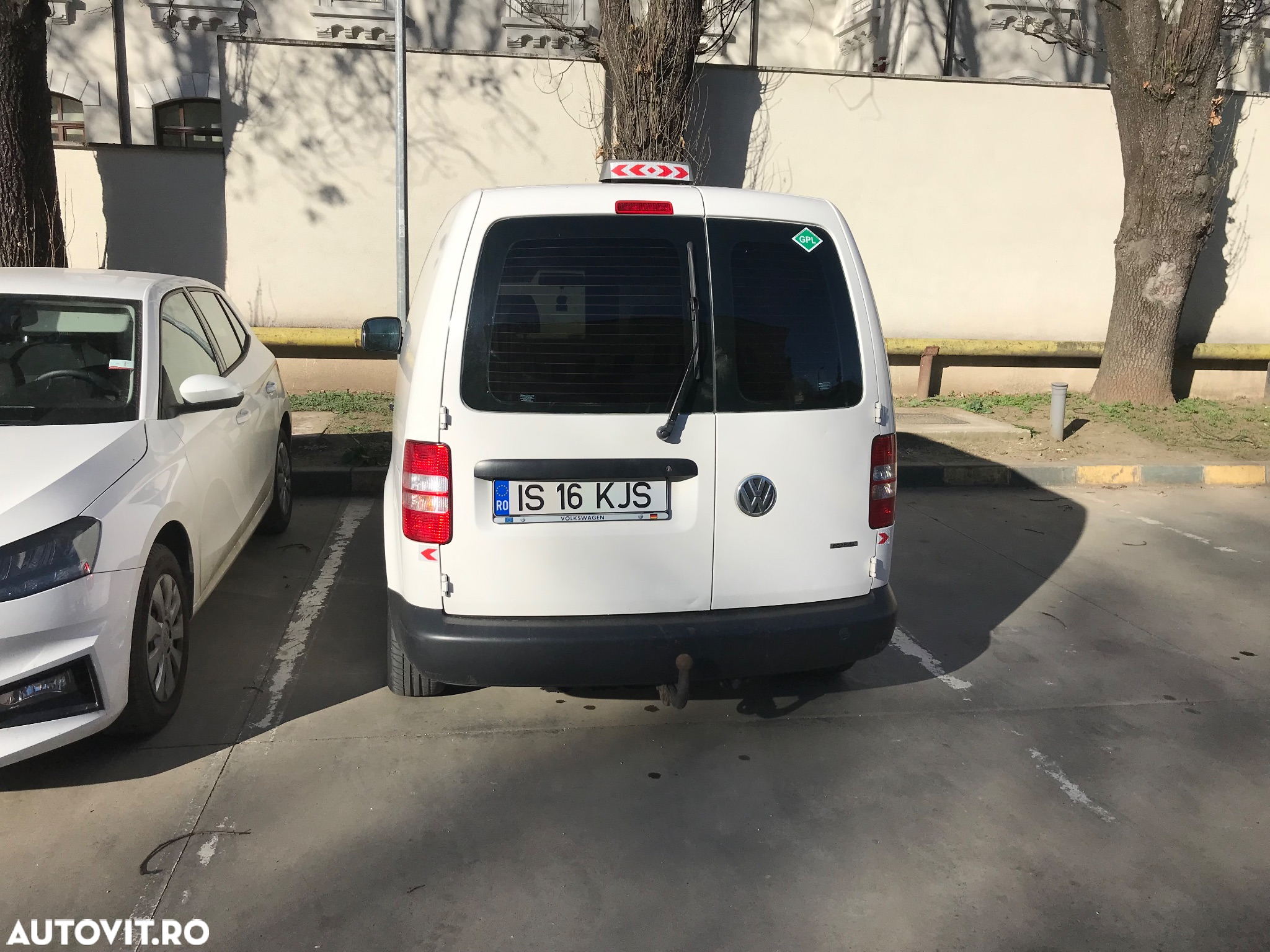 Volkswagen Caddy - 3
