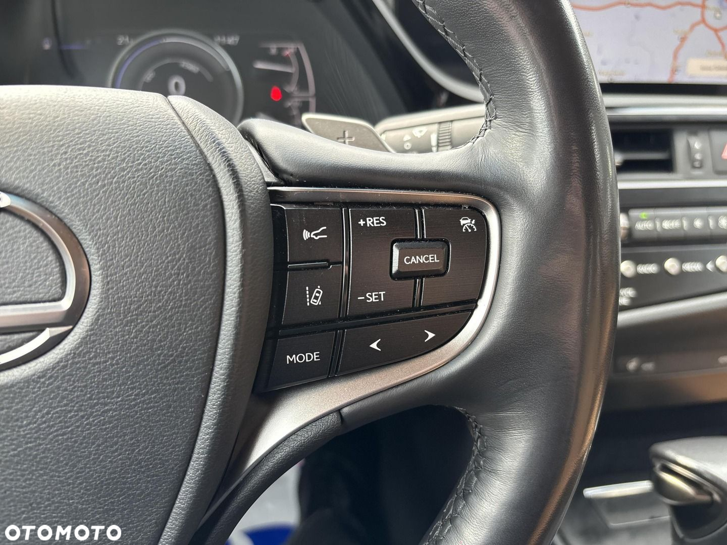 Lexus ES - 16