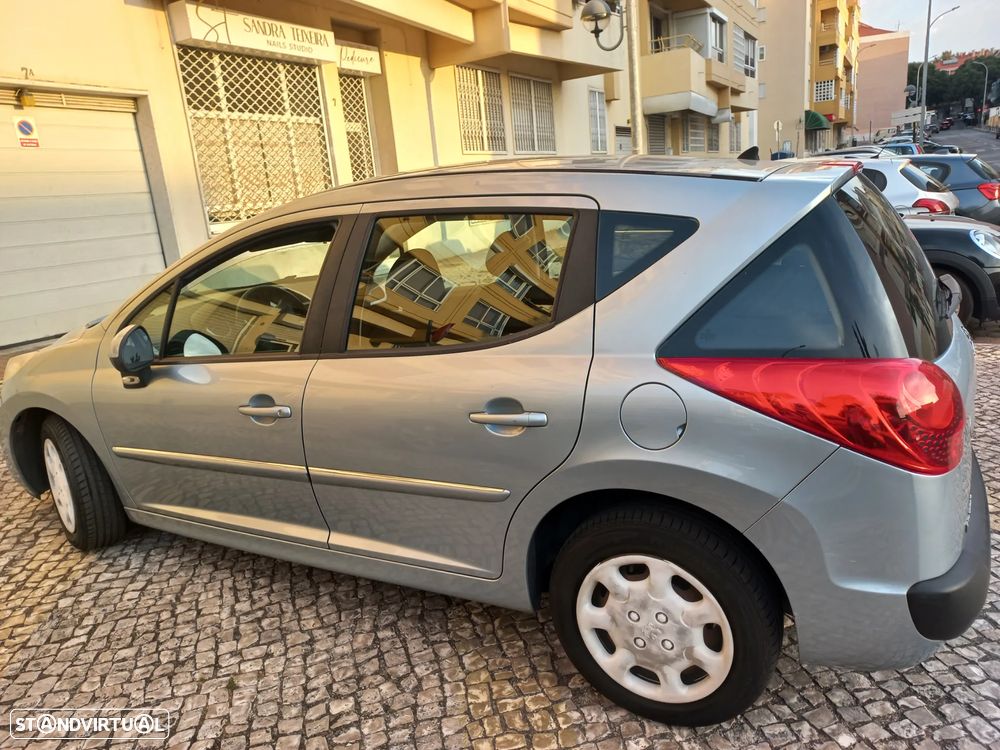 Peugeot 207 SW - 16