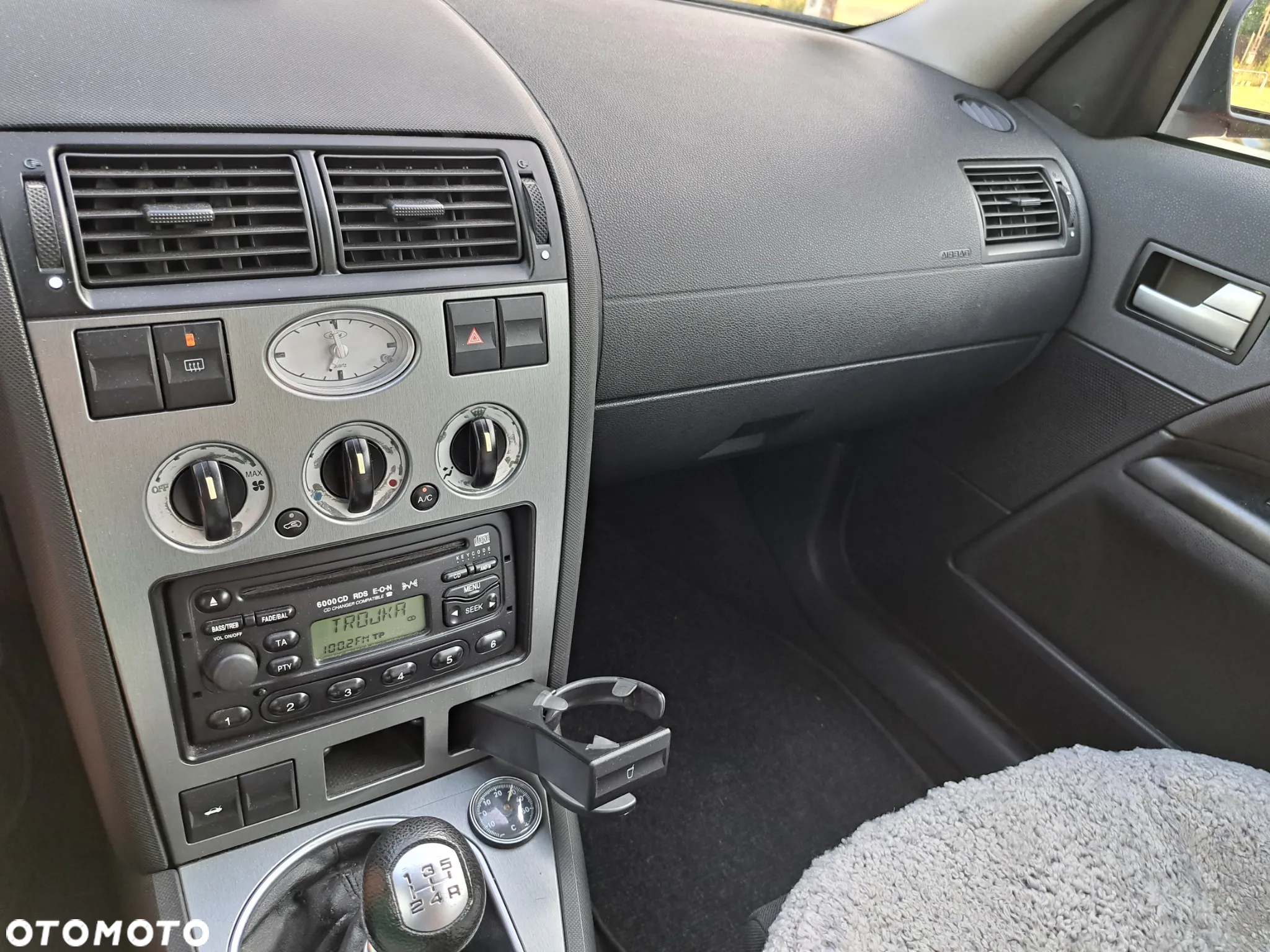 Ford Mondeo - 22