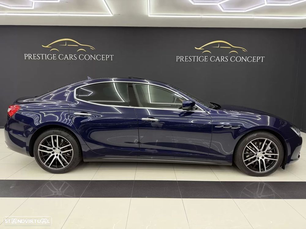 Maserati Ghibli 3.0 V6 GranLusso — fotografia 2
