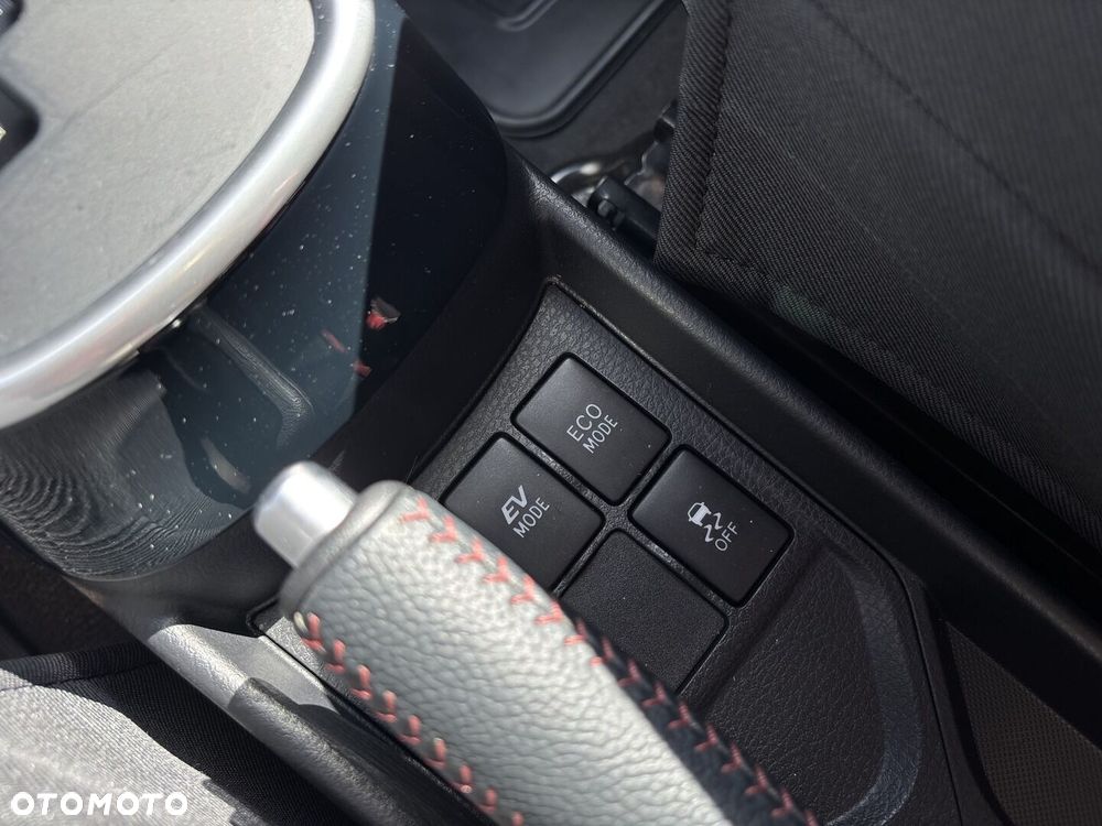 Toyota Yaris - 25