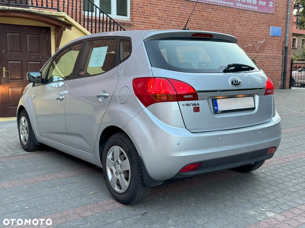 Kia Venga 1.6 M - 8