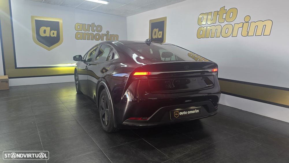 Toyota Prius 2.0 Plug-in Exclusive - 13