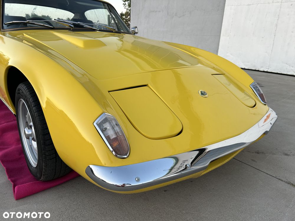 Lotus Elan - 17