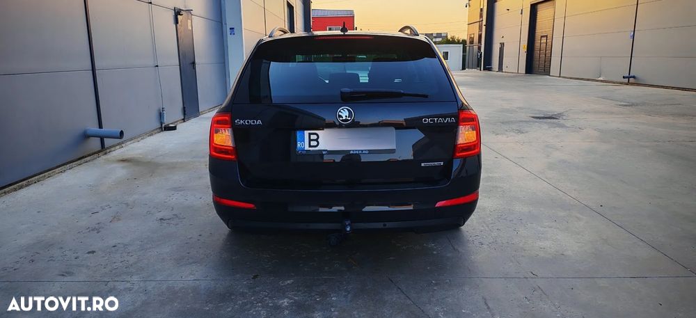 Skoda Octavia 1.6 TDI GREENLINE - 11