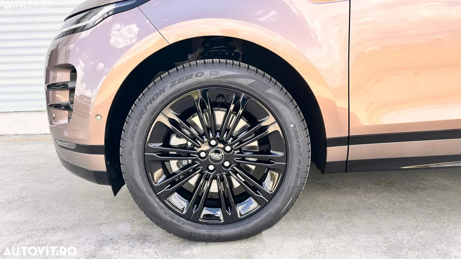 Land Rover Range Rover Evoque 2.0 D200 R-Dynamic MHEV SE - 4