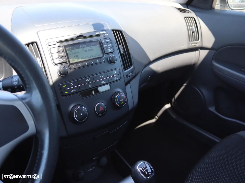 Hyundai i30 CW 1.4 CVVT Blue Comfort - 18