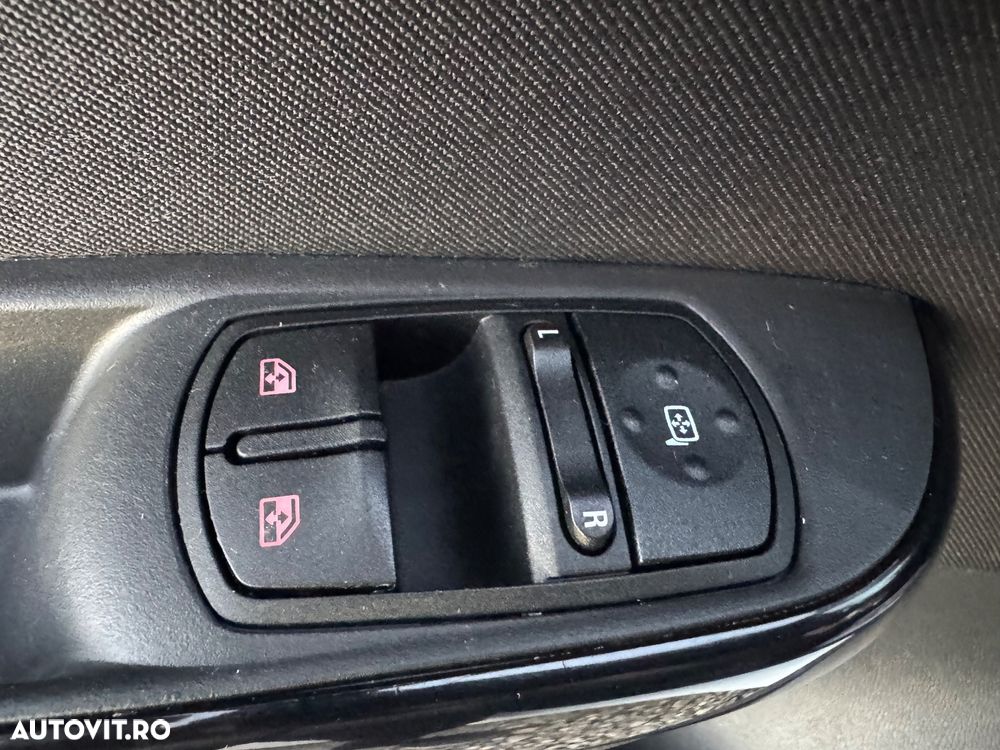 Opel Corsa 1.4 Innovation - 20