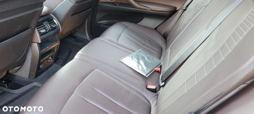 BMW X5 xDrive40d Sport-Aut - 16