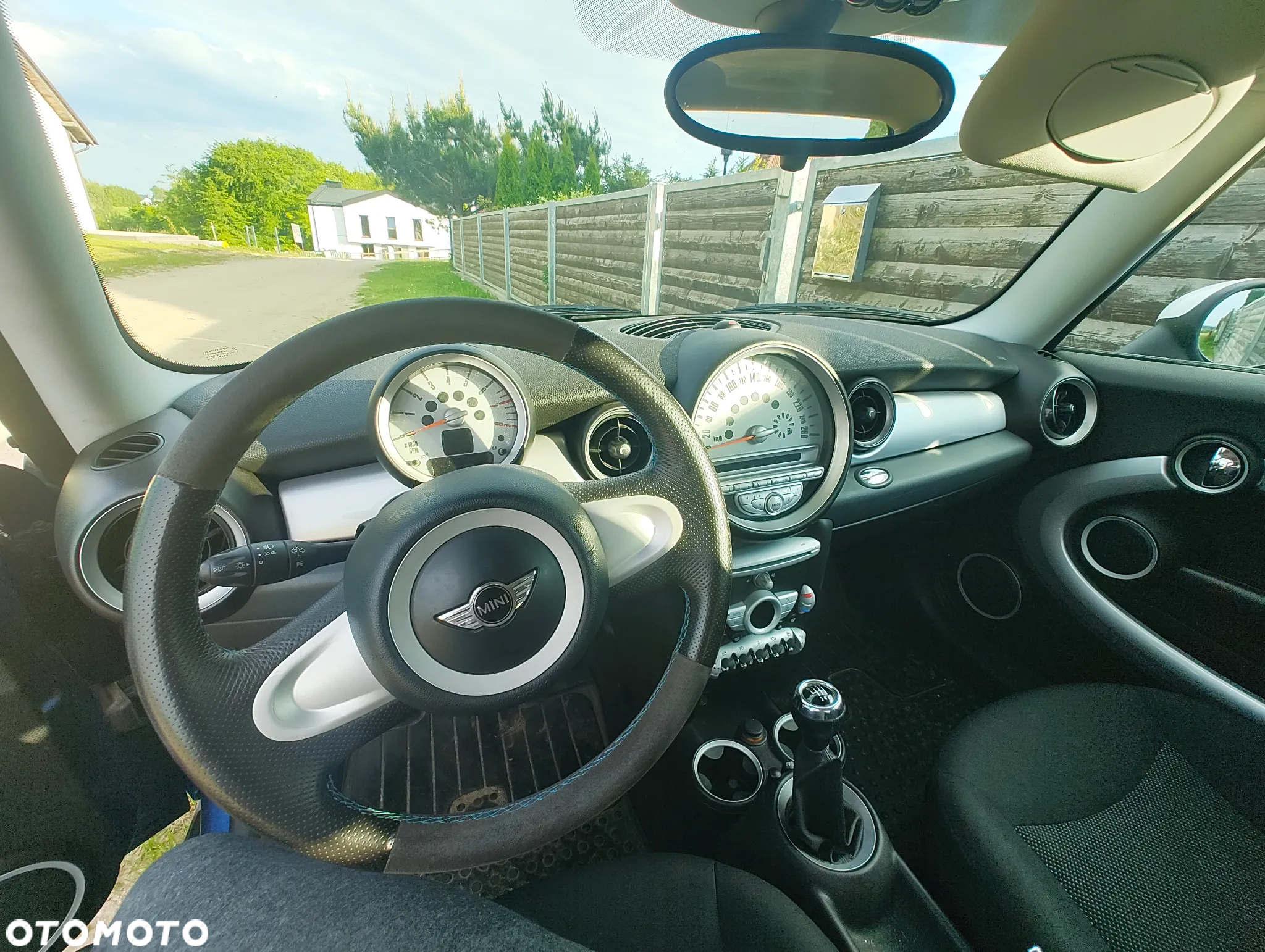 MINI Cooper Standard - 8