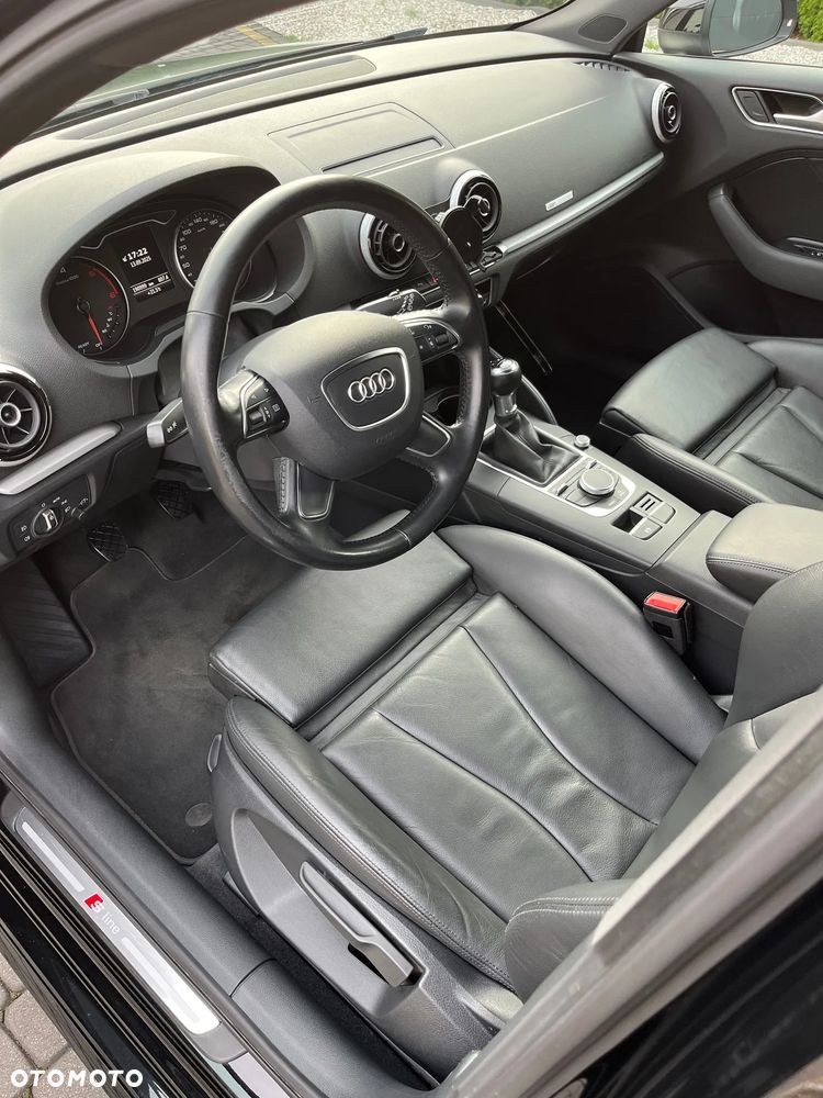 Audi A3 2.0 TDI S line Sportpaket - 16