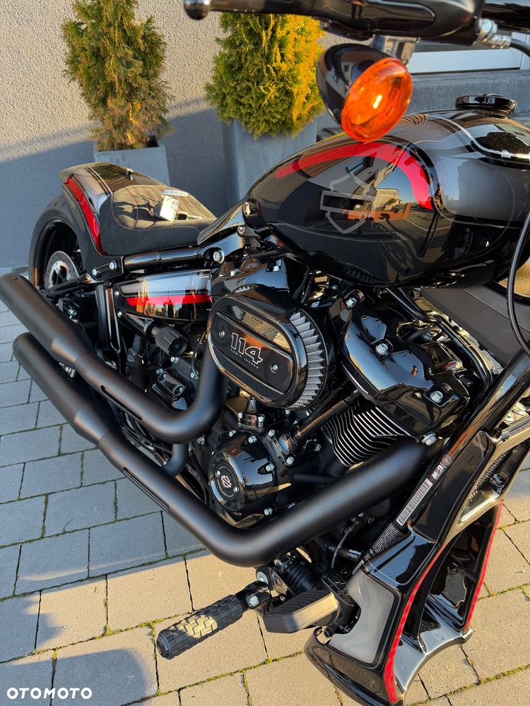 Harley-Davidson Softail Breakout - 5