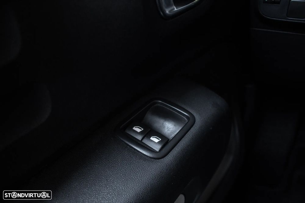 Citroën C3 1.2 PureTech C-Series - 18