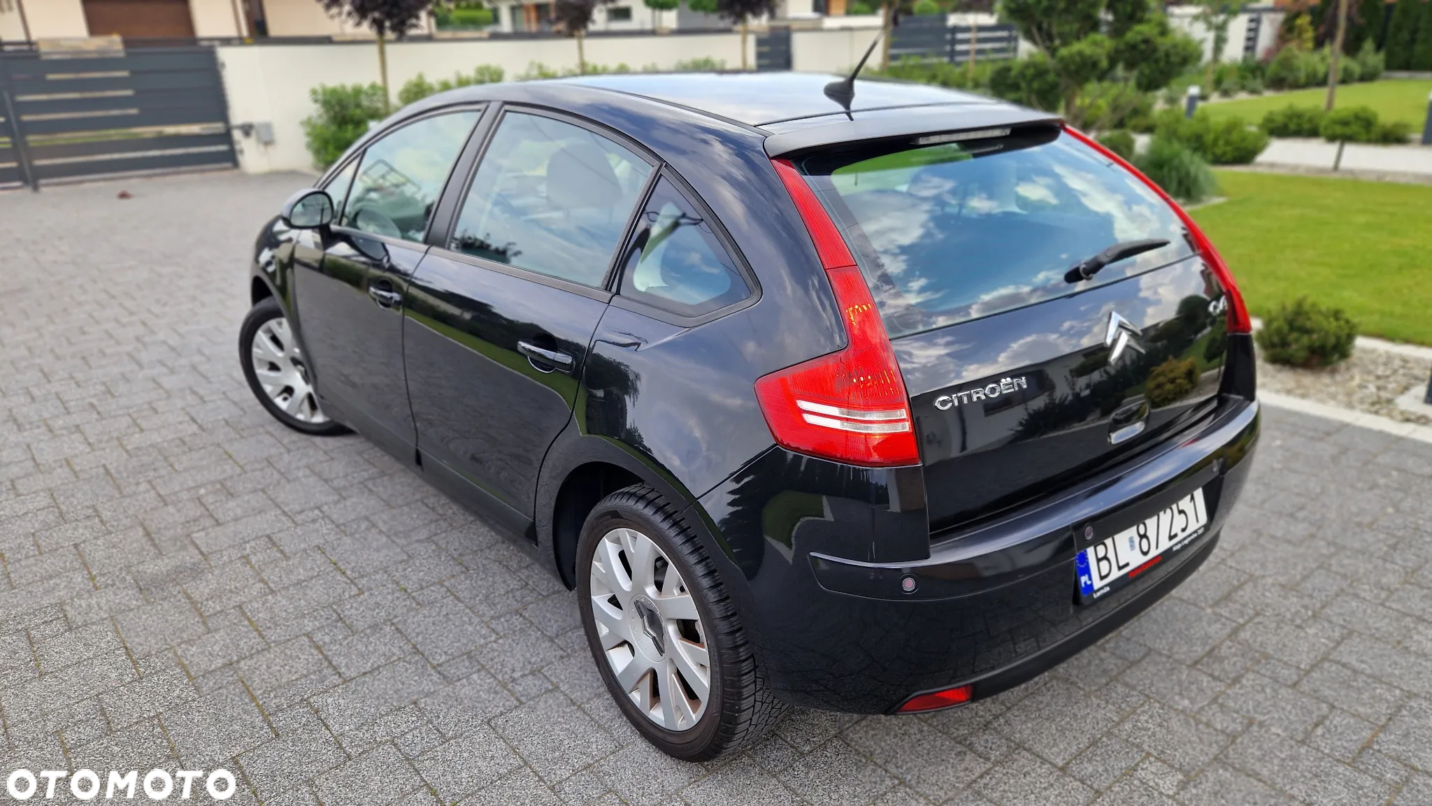 Citroën C4 1.6 HDi FAP EGS6 Exclusive - 3