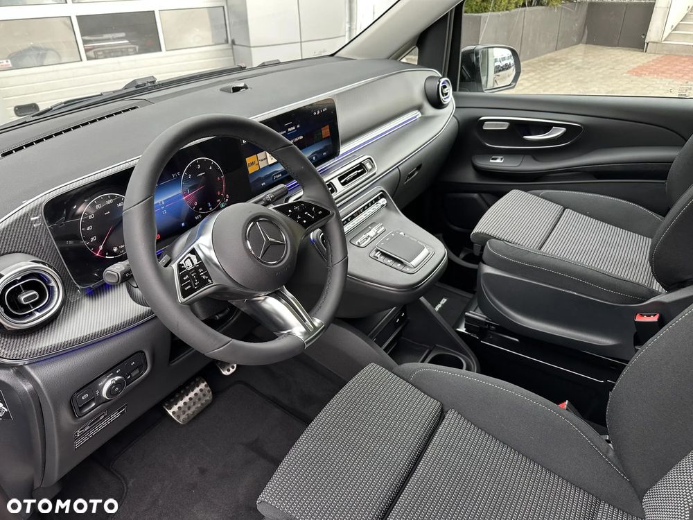 Mercedes-Benz Klasa V - 13