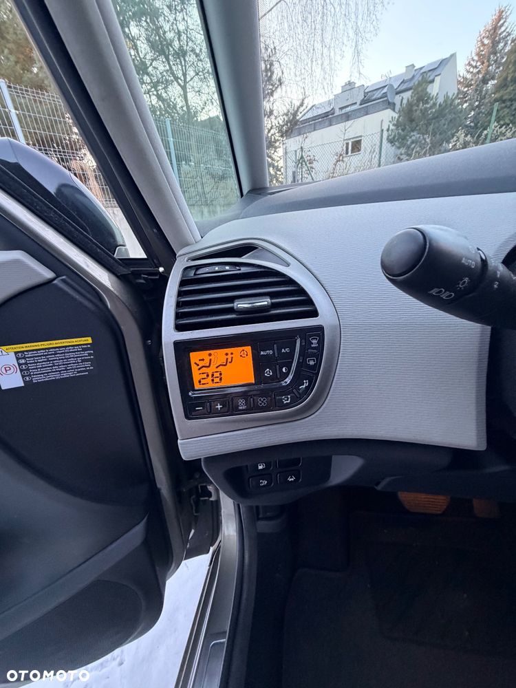 Citroën C4 Picasso THP 150 EGS6 Exclusive - 30