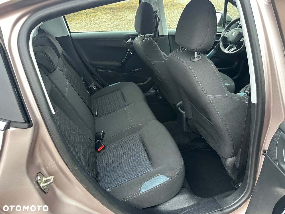 Peugeot 208 1.6 VTi Allure - 18