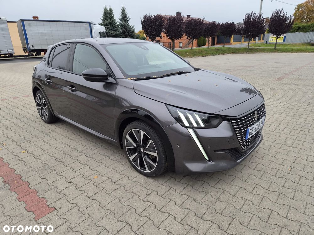 Peugeot 208 2022 photo 3