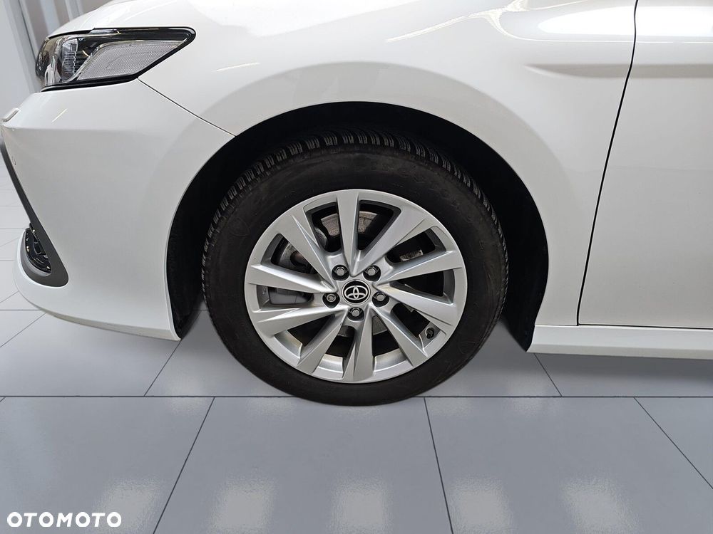 Toyota Camry 2.5 Hybrid Comfort CVT - 34