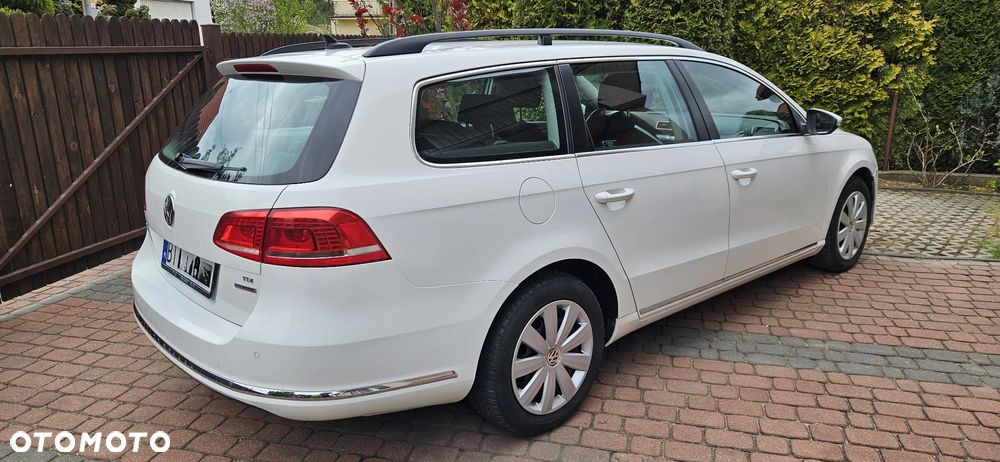 Volkswagen Passat 1.6 TDI BlueMotion Technology Comfortline - 5