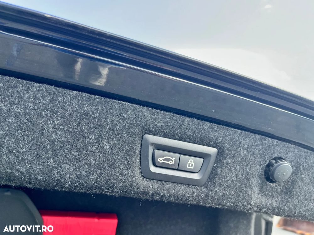 BMW Seria 5 530e xDrive AT PHEV - 31