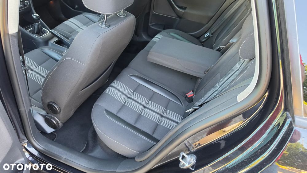Volkswagen Golf Variant 1.6 TDI DPF BlueMotion Technology MATCH - 11