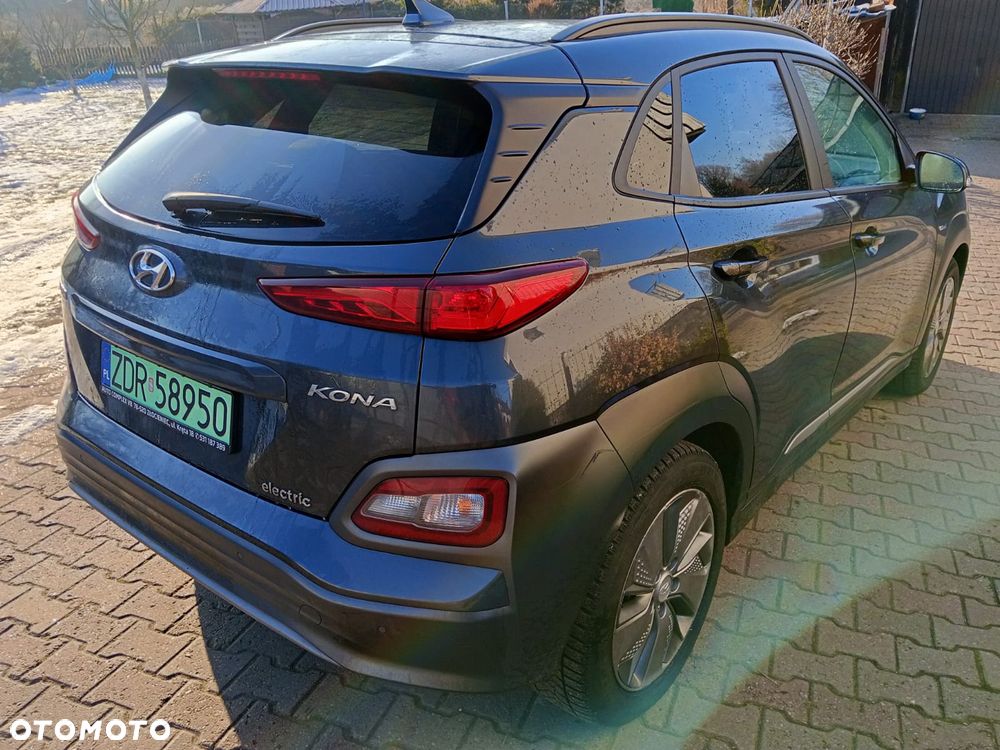 Hyundai Kona Premium - 3