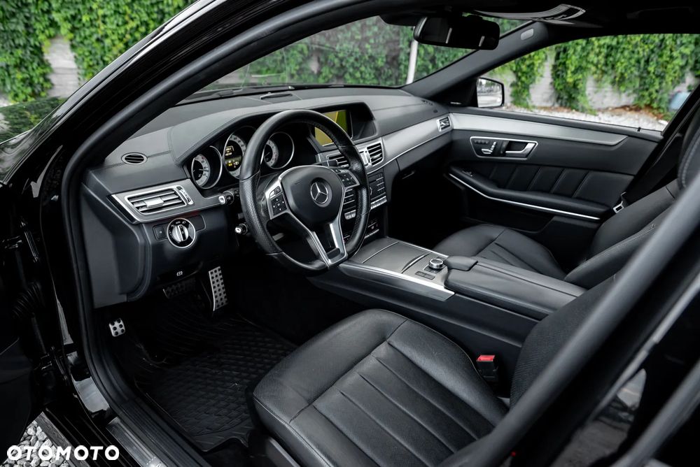 Mercedes-Benz Klasa E 400 4Matic 7G-TRONIC Avantgarde - 13