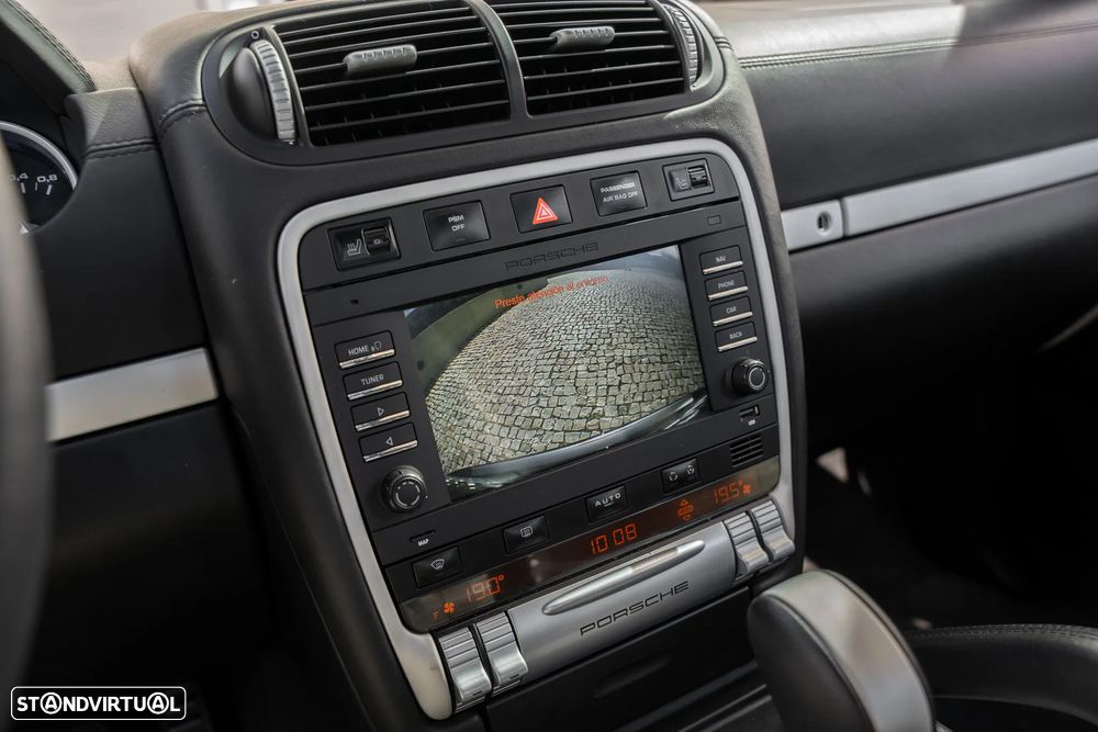 Porsche Cayenne Turbo - 19