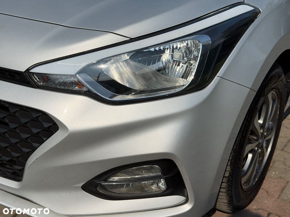 Hyundai i20 blue 1.0 T-GDI Passion Plus - 10