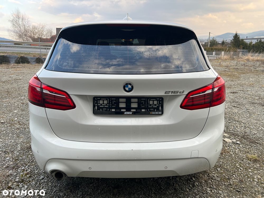BMW Seria 2 216d Sport Line - 13