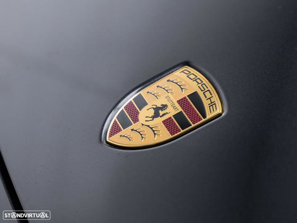 Porsche Macan Electric 4 - 28