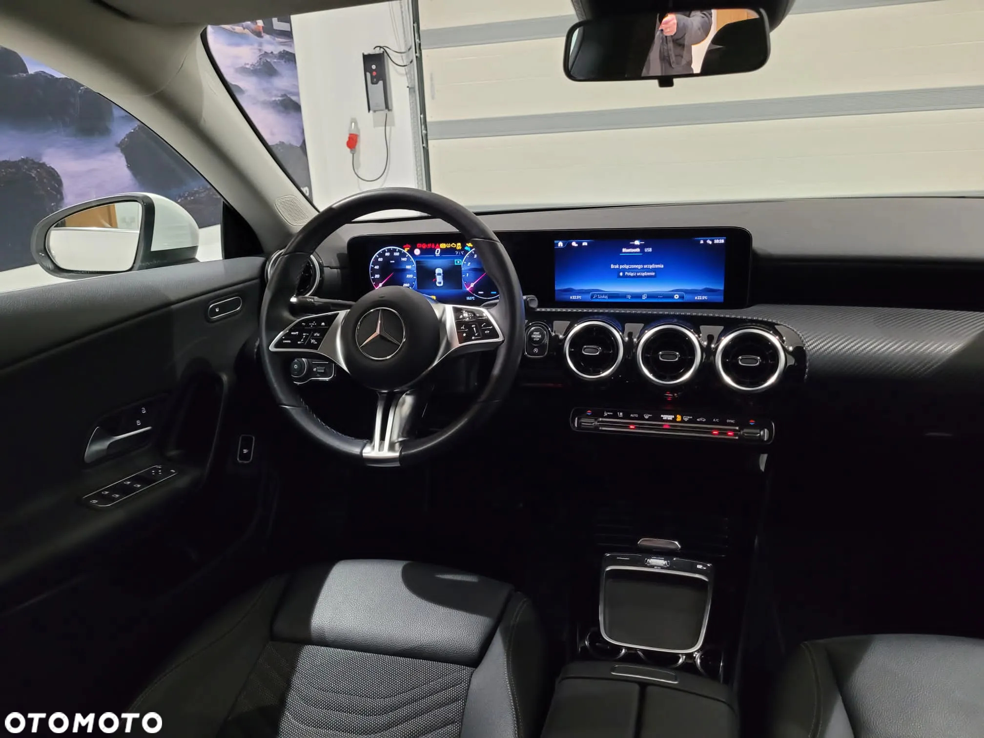 Mercedes-Benz CLA 200 7G-DCT - 7