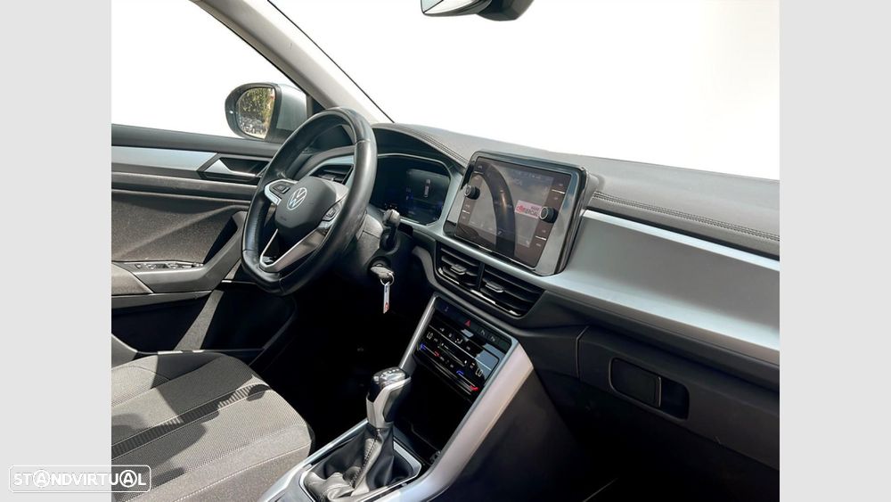 VW T-Roc 1.5 TSI Life DSG - 21
