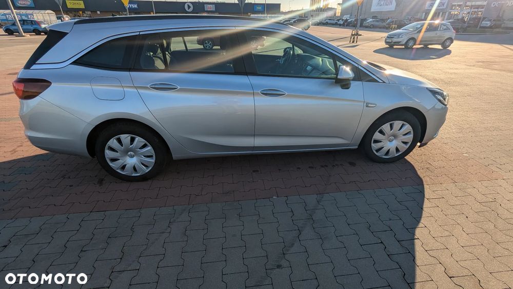 Opel Astra V 1.6 CDTI Dynamic S&S - 1