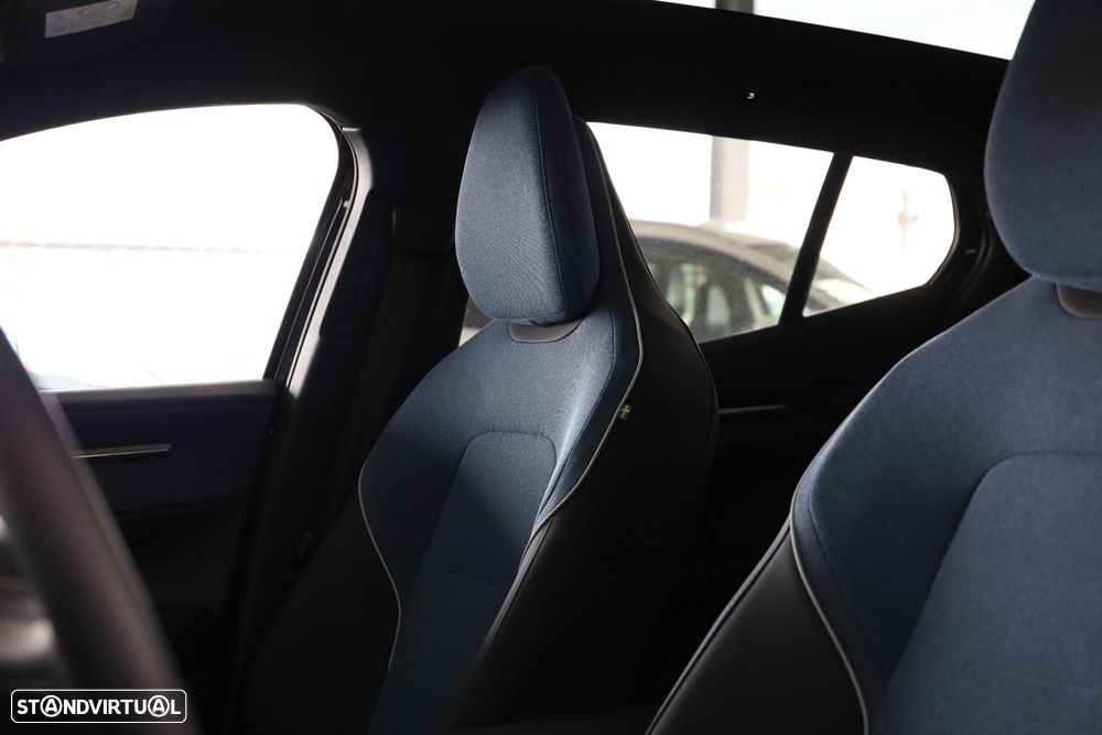 Volvo EX30 Twin Motor Performance AWD Ultra - 7