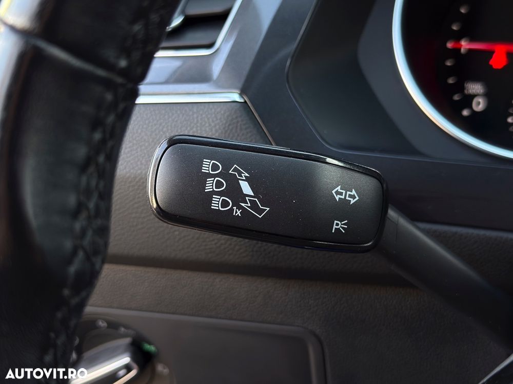 Volkswagen Tiguan Allspace 2.0 TDI SCR 4Motion DSG Life - 25