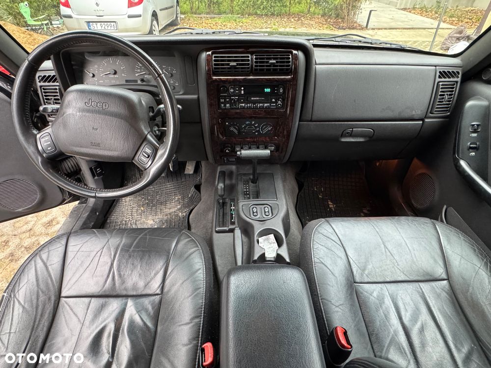 Jeep Cherokee 4.0 Limited - 15