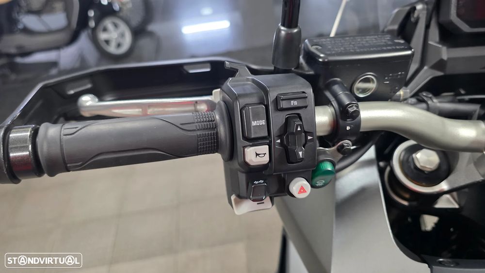 Honda X-ADV Escape Akrapovic Top Case - 19