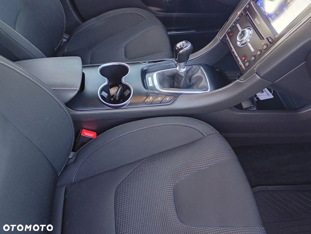 Ford Mondeo 2.0 EcoBlue Business Edition - 24