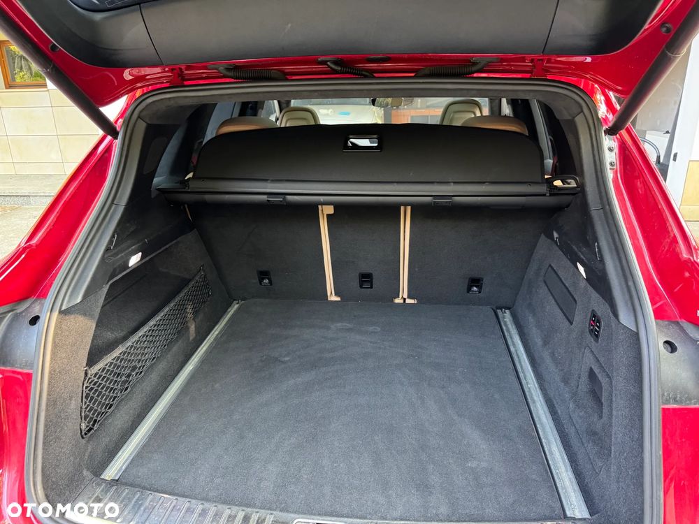 Porsche Cayenne - 26