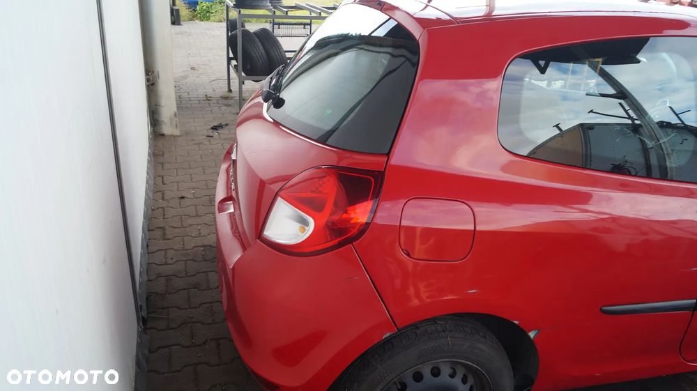 Renault Clio 1.2 16V Alize Euro5 - 8