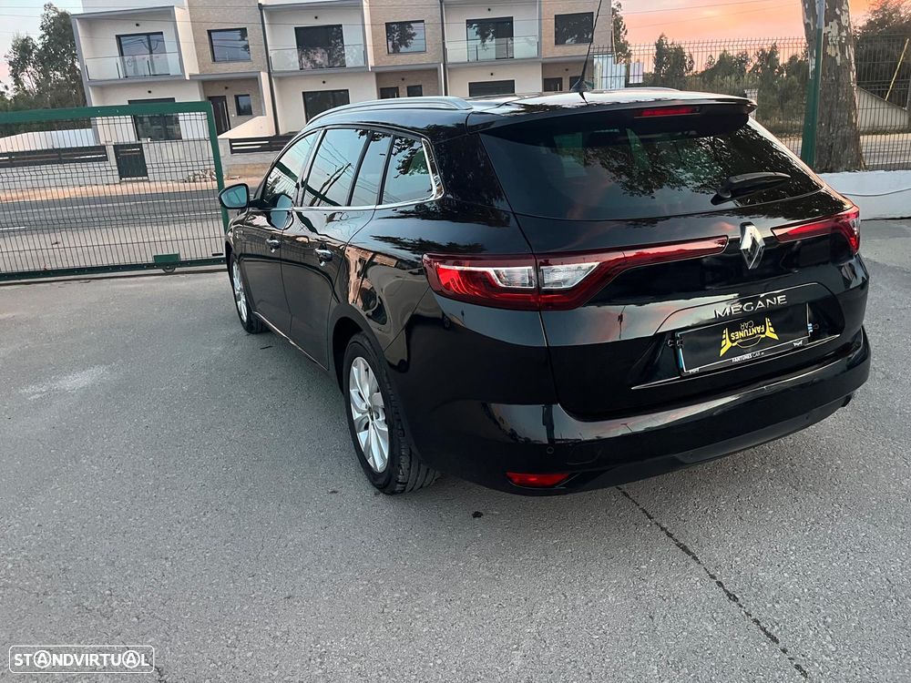 Renault Mégane Sport Tourer 1.5 Blue dCi Limited - 4