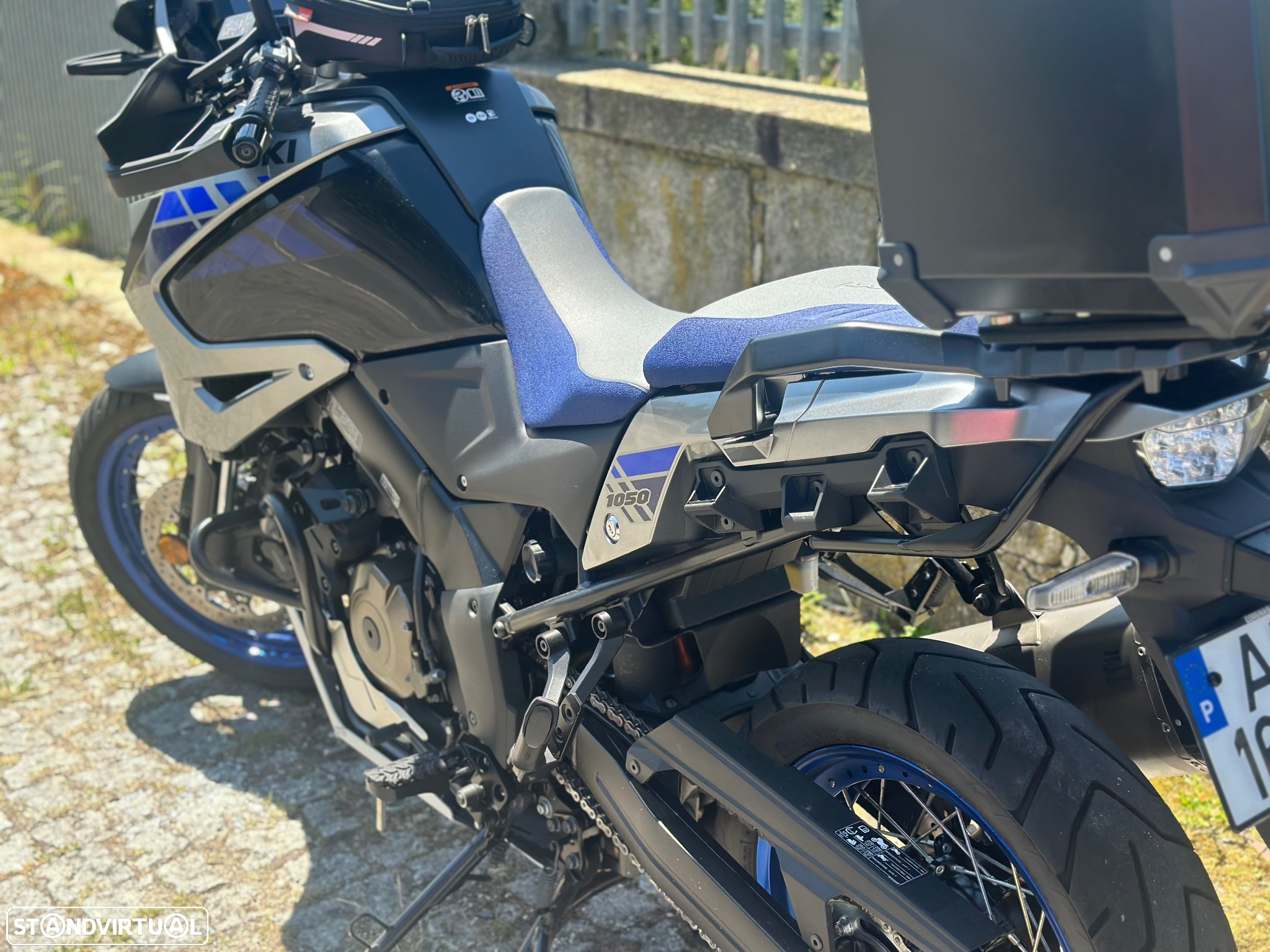 Suzuki DL - 6