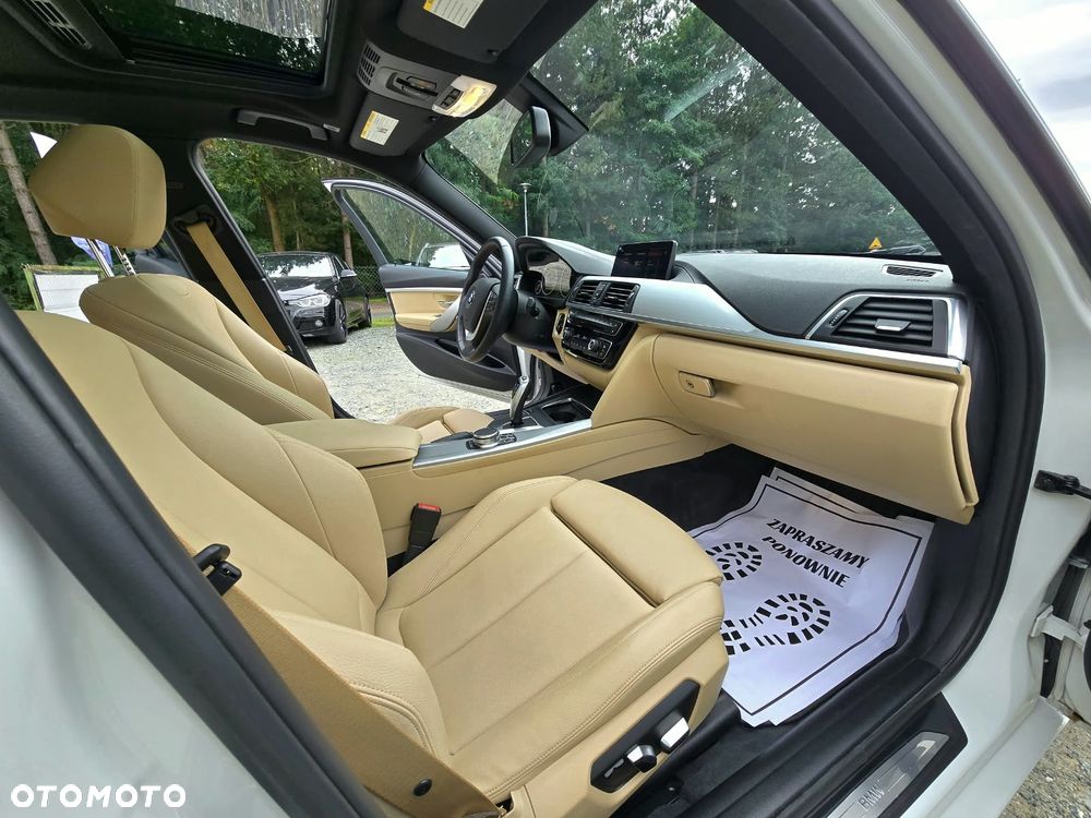 BMW Seria 3 330i - 17