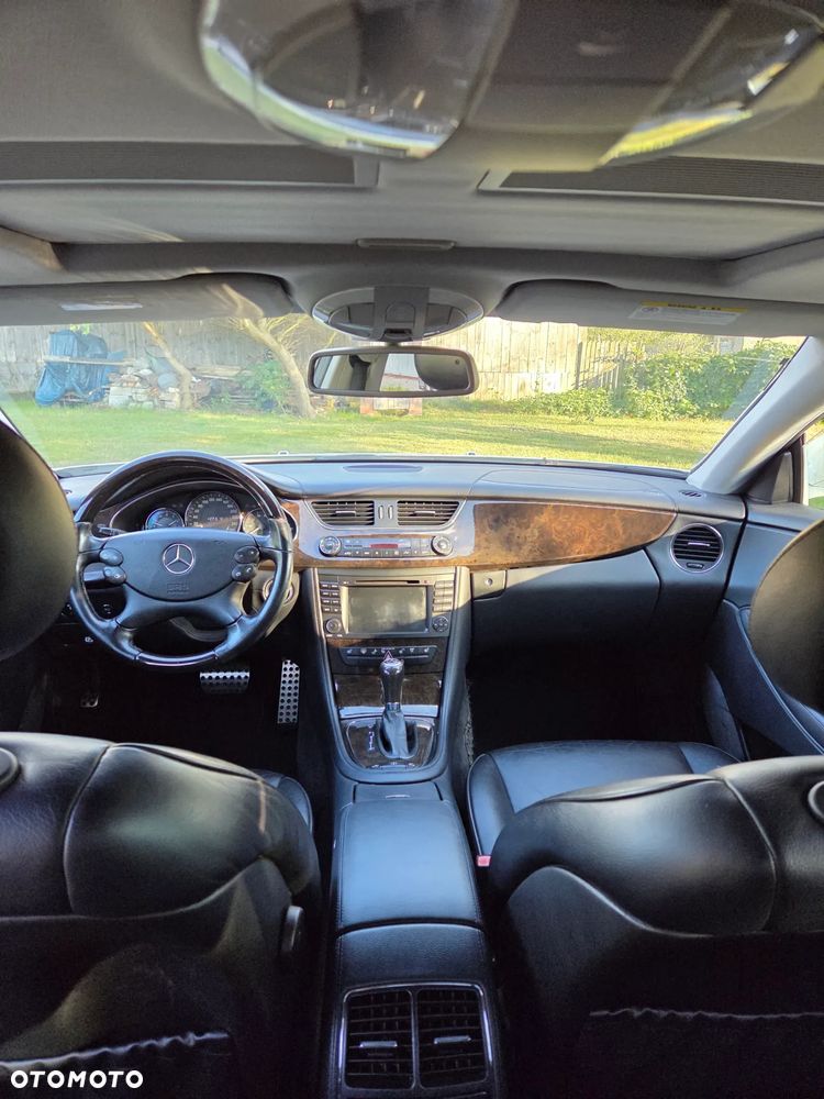 Mercedes-Benz CLS 500 - 28